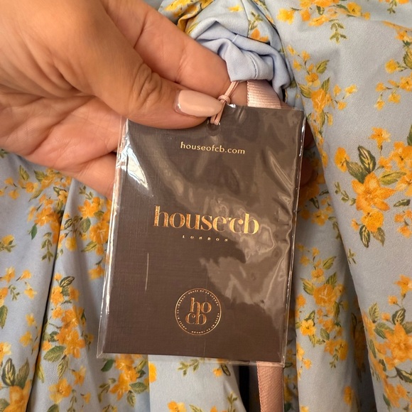 House of CB Saira Blue Vintage Floral M - NWT - Picture 9 of 13